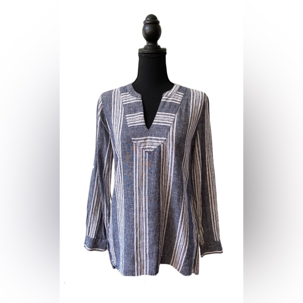 Old Navy: Blue and White Relaxed V-Neck 3/4 Sleeve Linen and Cotton Tunic